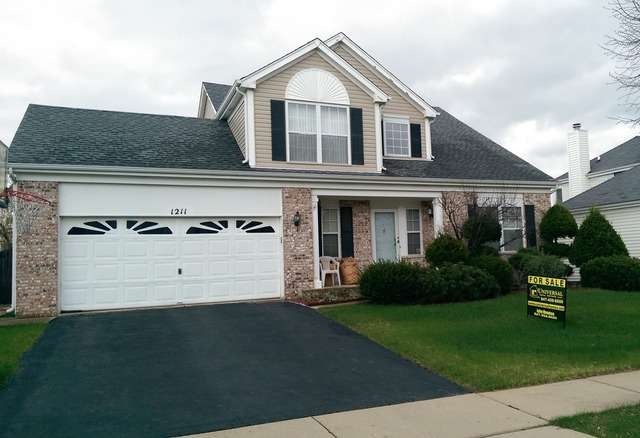 1211 Mayfair Dr, Carpentersville, IL 60110 - photo 1