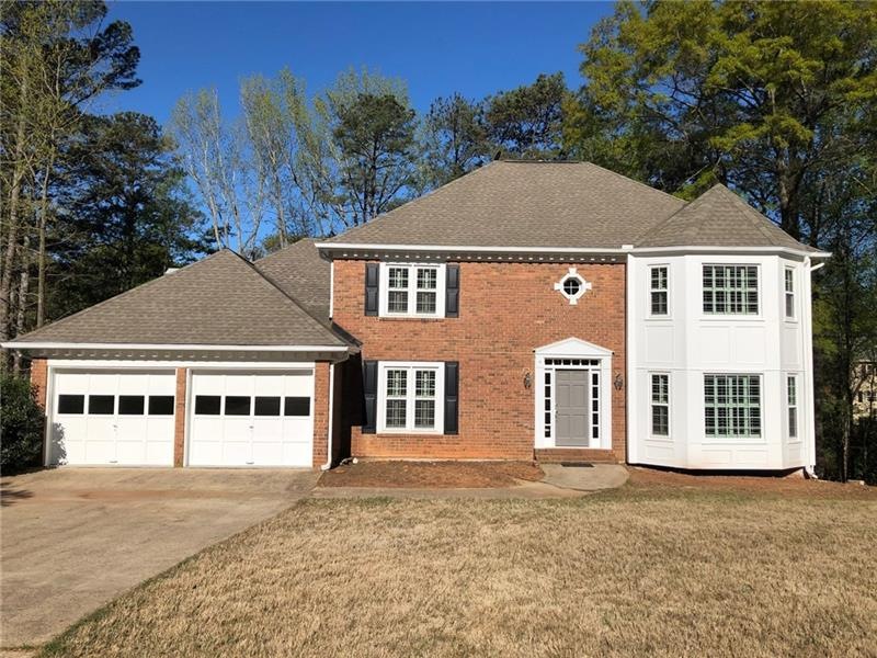 Welcome home to 120 Pullman Trail. Landscaping to 