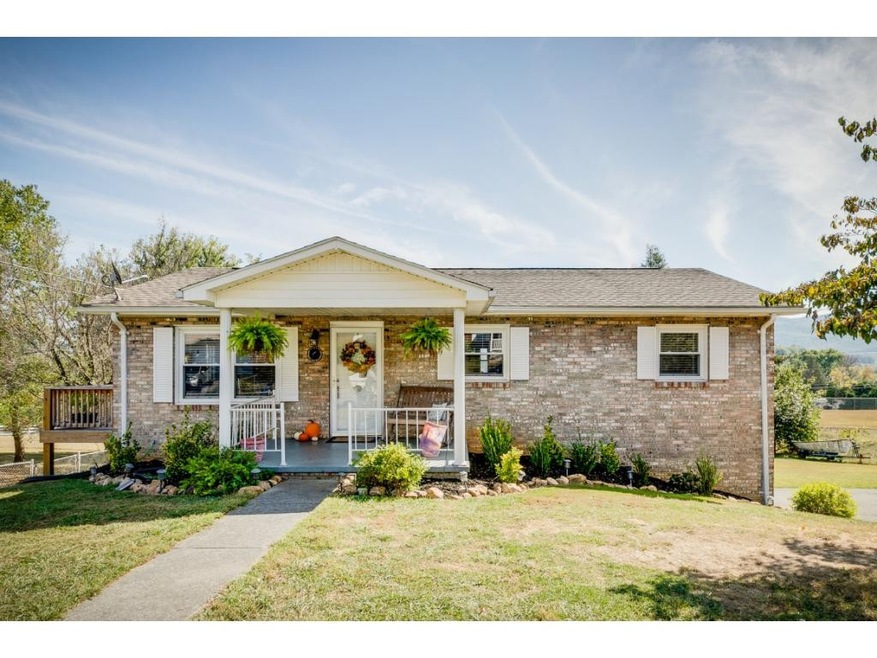 1012 Fremont Dr, Johnson City, TN 37601 - photo 1