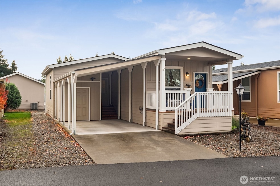 806 Pine Dr, Enumclaw, WA 98022 - photo 1