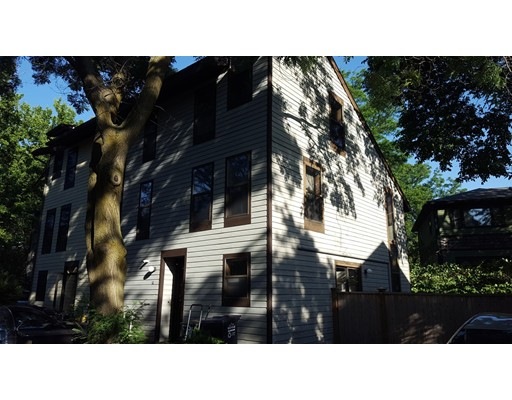 10 Lilac Ct, Cambridge, MA 02141 - photo 1