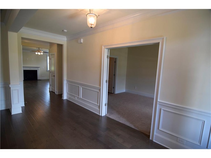 4645 Mossbrook Cir, Alpharetta, GA 30004 - photo 1