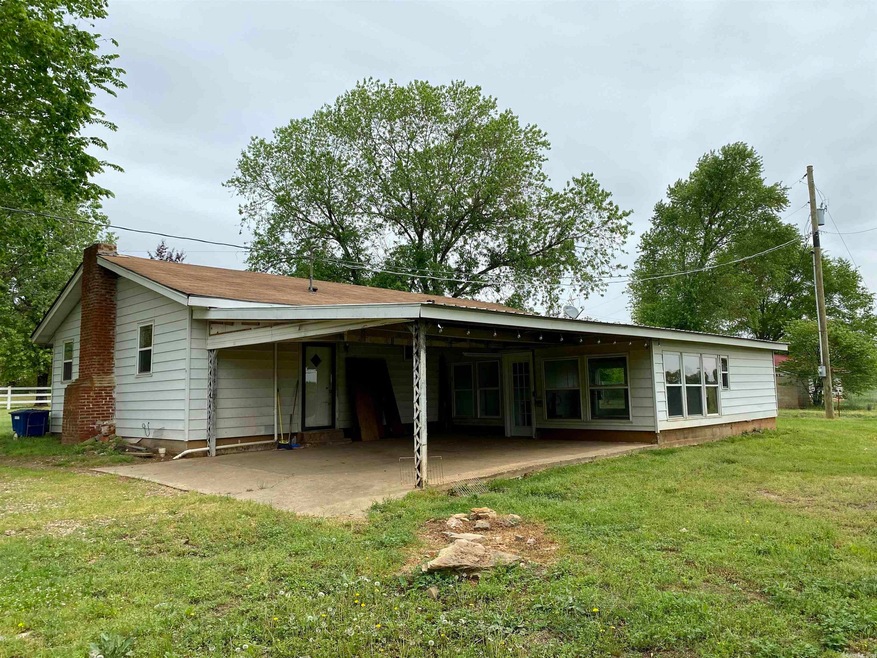 9509 Highway 352, Clarksville, AR 72830