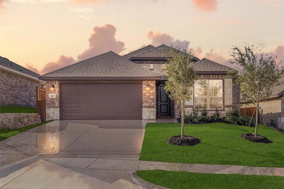 1837 Agarito Dr, Weatherford, TX 76086 - photo 1