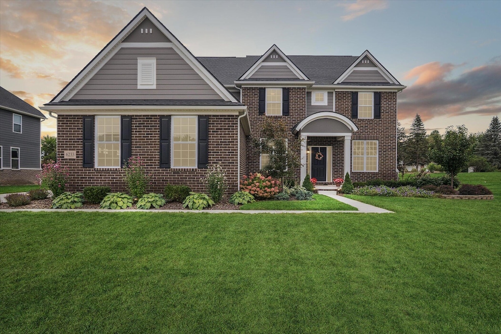 Sold $825,000 • Co-Listing Agent