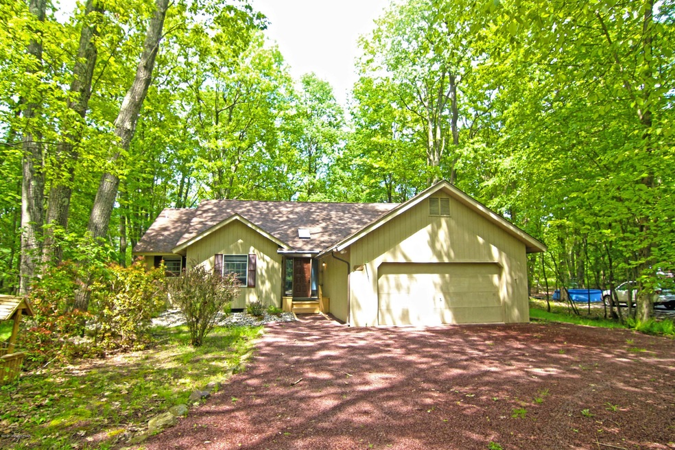 3246 Willow Grove Rd, Pocono Summit, PA 18346 - photo 1