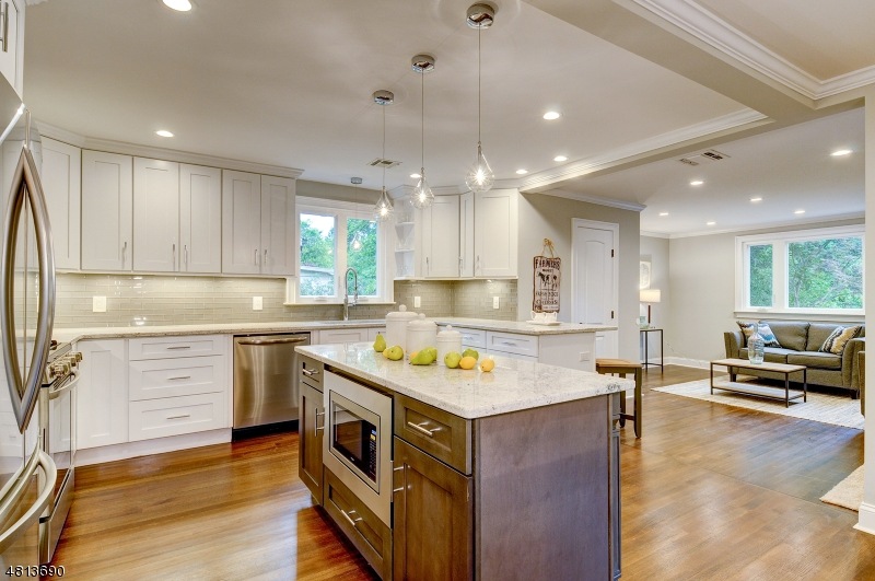 58 E Cedar St, Livingston, NJ 07039 - photo 1