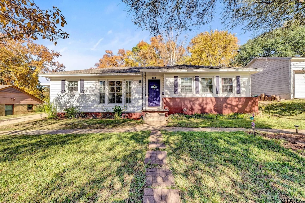 919 W 10th St, Tyler, TX 75701 - photo 1
