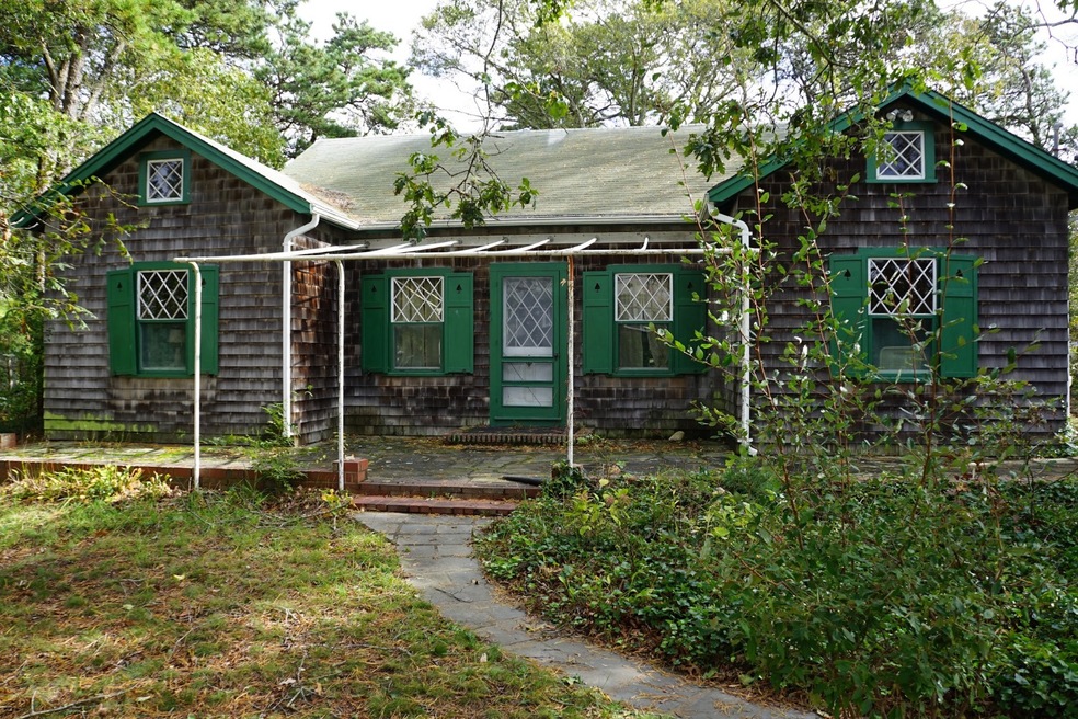 103 Winemack St, Oak Bluffs, MA 02557 - photo 1