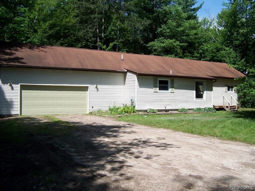 2743 Beach Rd, Port Huron, MI 48060 - photo 1