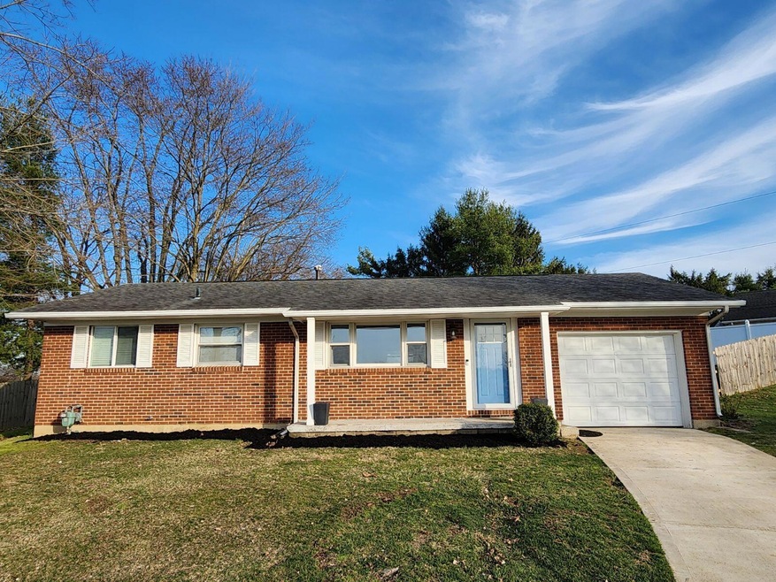 117 Kimberly Place, Circleville, OH 43113 - photo 1