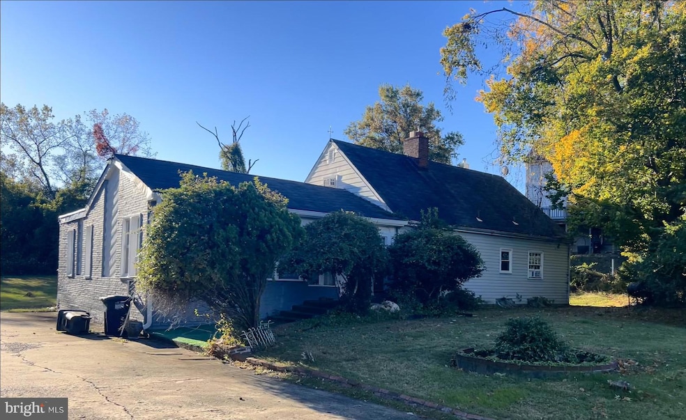 6121 Riggs Rd, Hyattsville, MD 20783 - photo 1