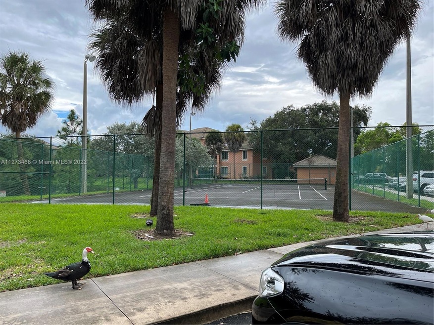 6968 SW 39th St unit F101, Davie, FL 33314 - photo 1