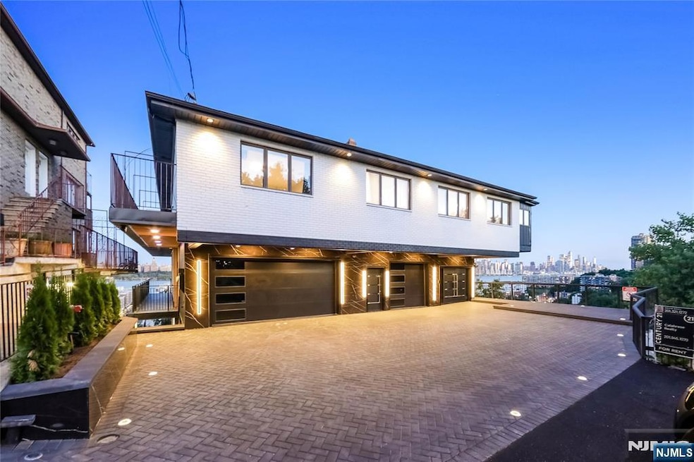 114 Pine St unit 2, Cliffside Park, NJ 07010 - photo 1