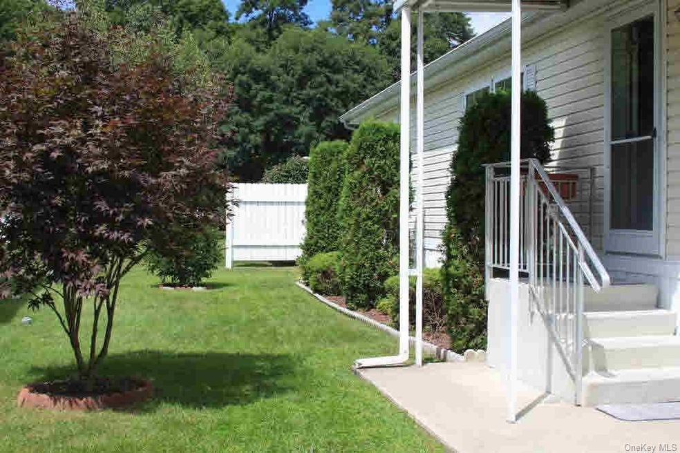 52 Scribo Ln, Wappingers Falls, NY 12590 - photo 1