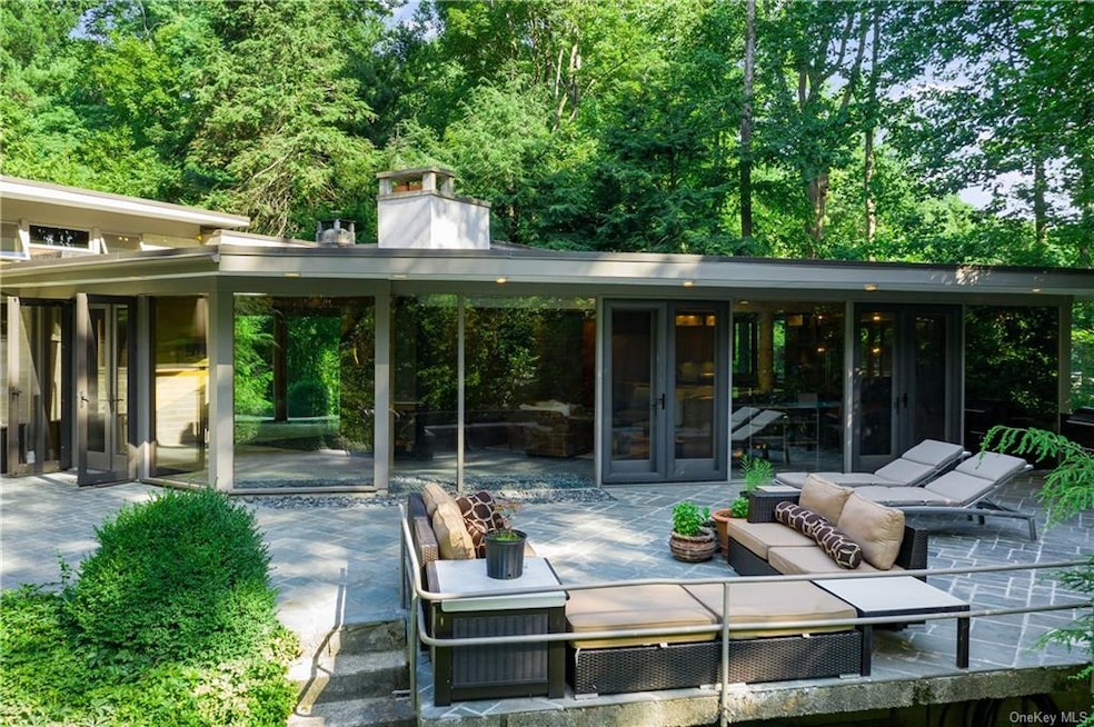 16 Usonia Rd, Pleasantville, NY 10570 - photo 1