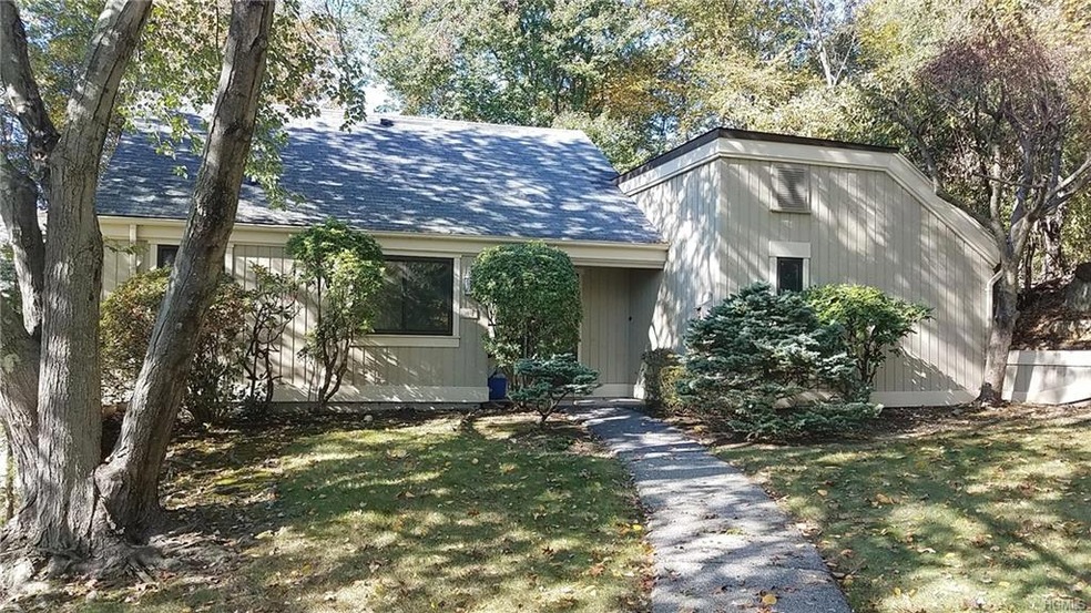 161 Heritage Hills unit B, Somers, NY 10589 - photo 1