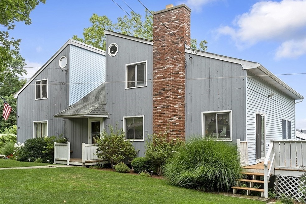 39 Steele St, Worcester, MA 01607 - photo 1