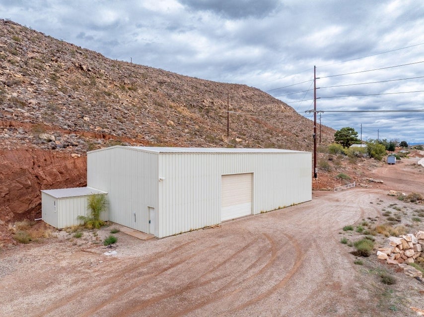 555 S Nichols Peak Rd unit E, Washington, UT 84780 - photo 1