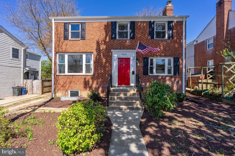 6229 27th St N, Arlington, VA 22207 - photo 1