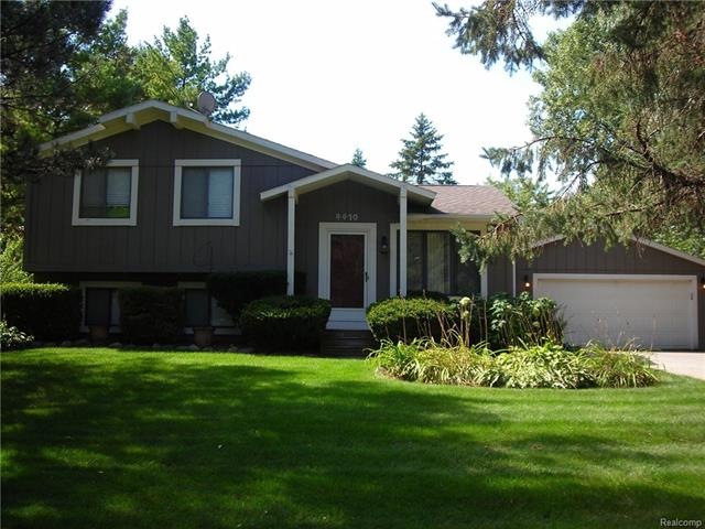 4410 Crestdale