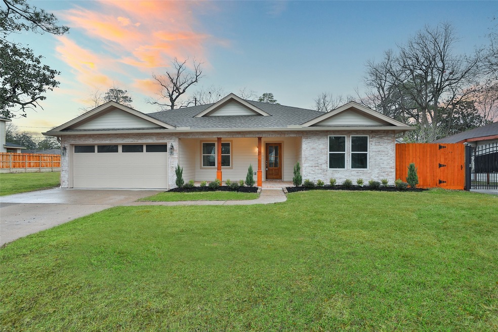 1534 Althea Dr, Houston, TX 77018 - photo 1