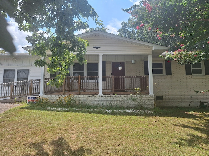 For Sale $220,000 • Co-Listing Agent