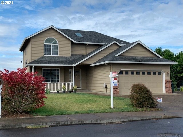 1041 S Pine St, Canby, OR 97013 - photo 1