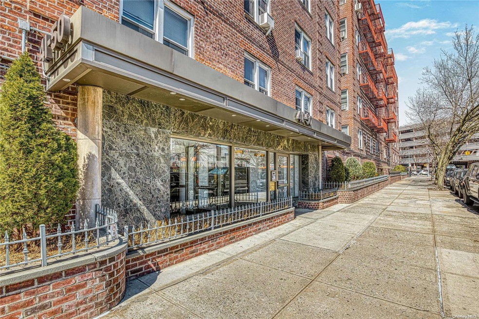 41-50 78th St unit 422, Elmhurst, NY 11373 - photo 1