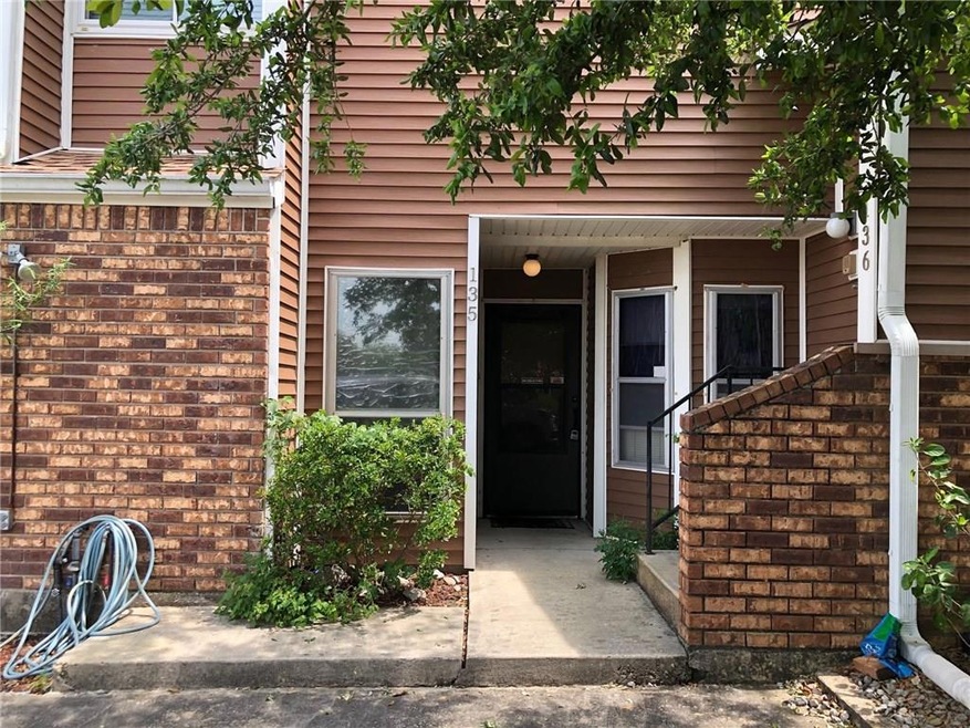 Front view of corner unit