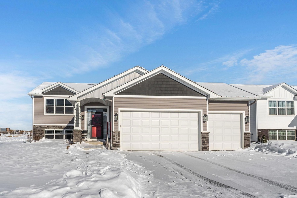 1-web-or-mls-6597 210th Street W-37-37.jpg