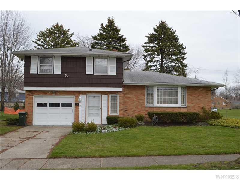 735 Barrally St, North Tonawanda, NY 14120 - photo 1