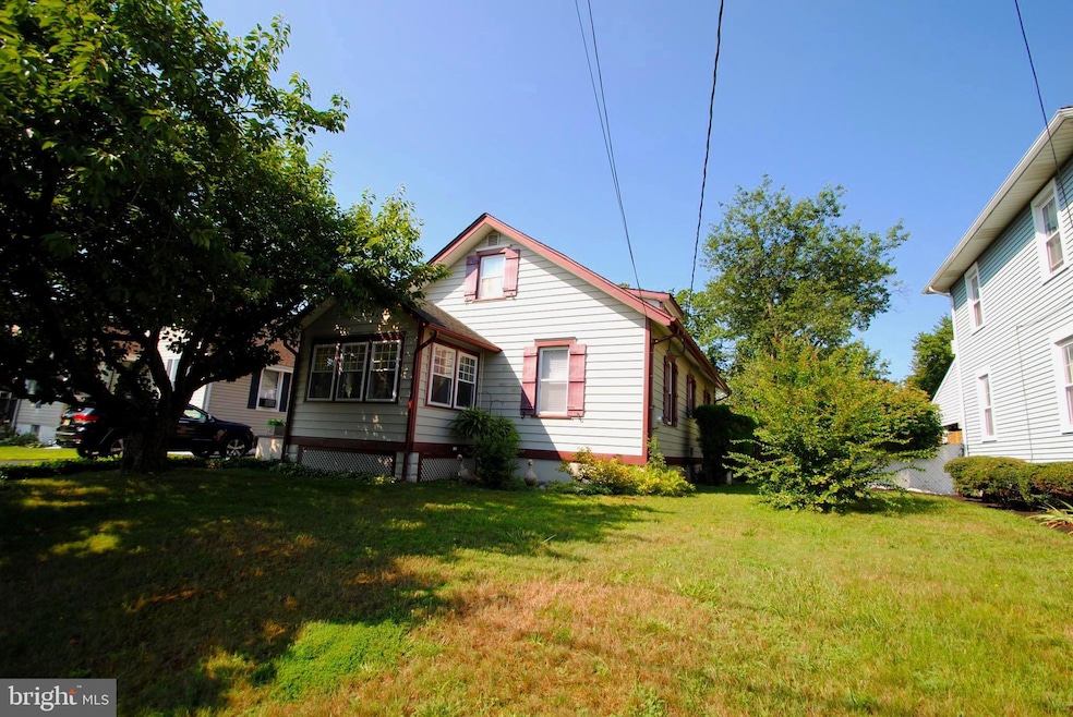 317 Maple Ave, Delanco, NJ 08075 - photo 1