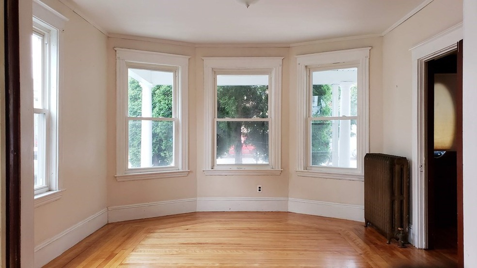 418 Essex St unit 1, Salem, MA 01970 - photo 1