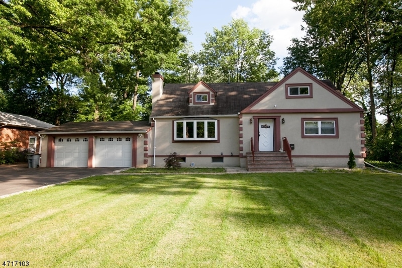 353 W 4th Ave, Roselle, NJ 07203 - photo 1