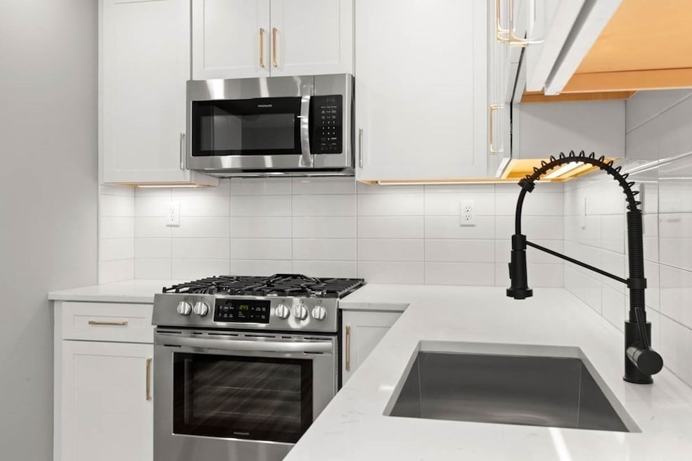 143 Hudson St unit 1, Somerville, MA 02144 - photo 1