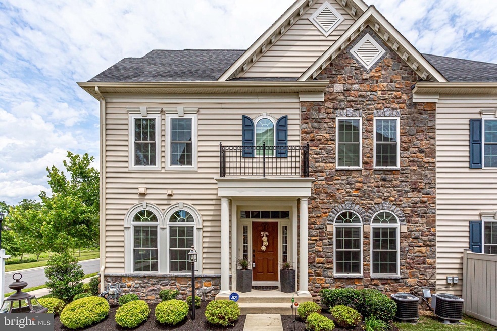 42583 Voormeade Terrace, Chantilly, VA 20152 - photo 1