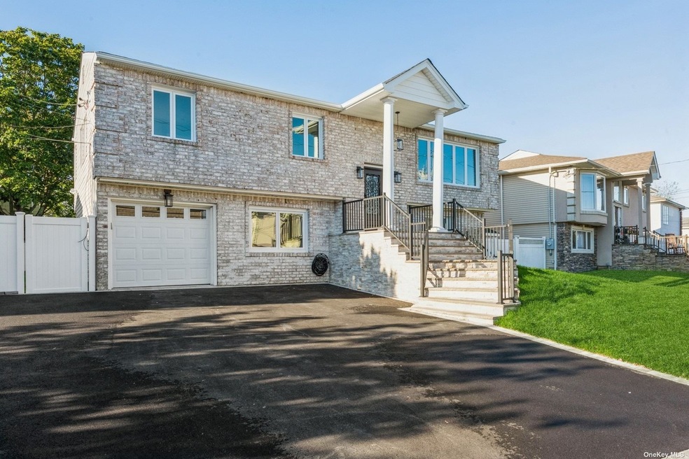 2800 Boundary Rd, Bellmore, NY 11710 - photo 1