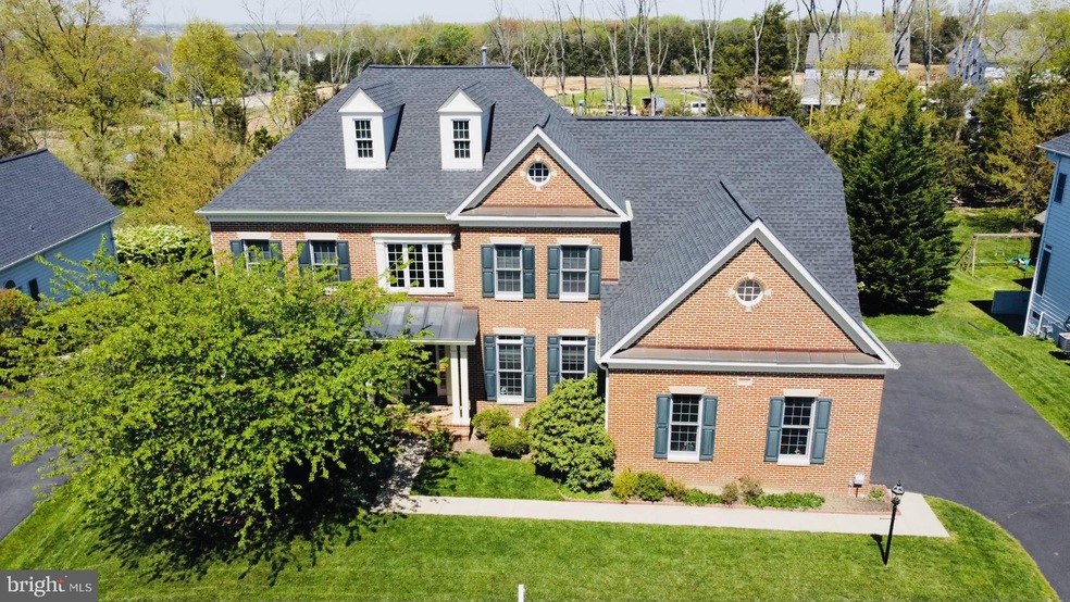 43430 Mountcastle Dr, Chantilly, VA 20152 - photo 1