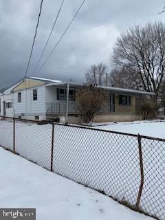 7726 Kemp Ln, Frederick, MD 21702 - photo 1