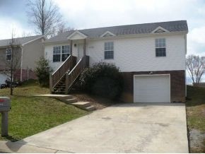 1143 Snowden Terrace, Johnson City, TN 37601 - photo 1