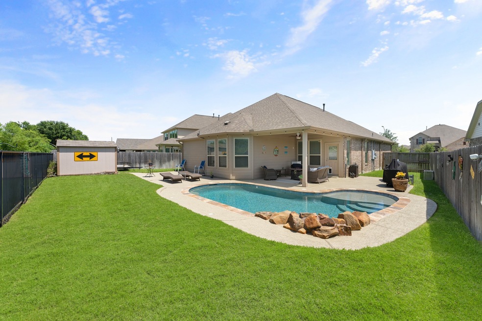 17643 Cypress Hilltop Way, Hockley, TX 77447 - photo 1