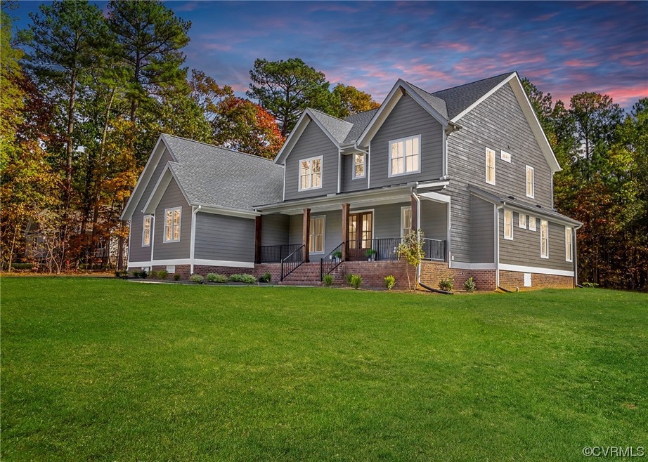 Welcome Home~ Carlisle Plan offers 1st and 2nd Flo