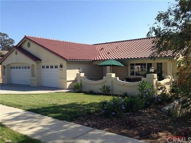 Beautifully situated on large lot. Single Level Ho