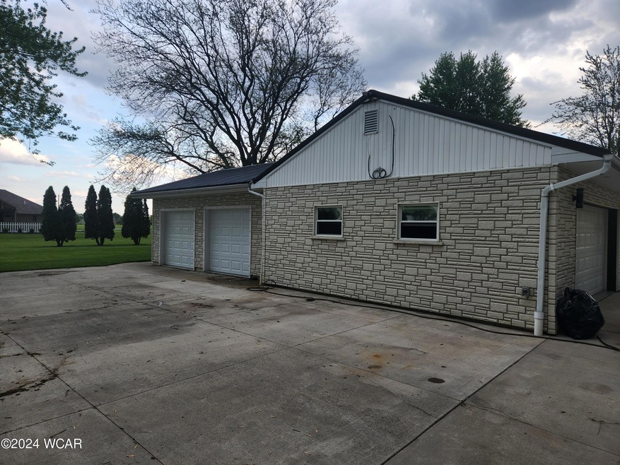 Party Room / Garage