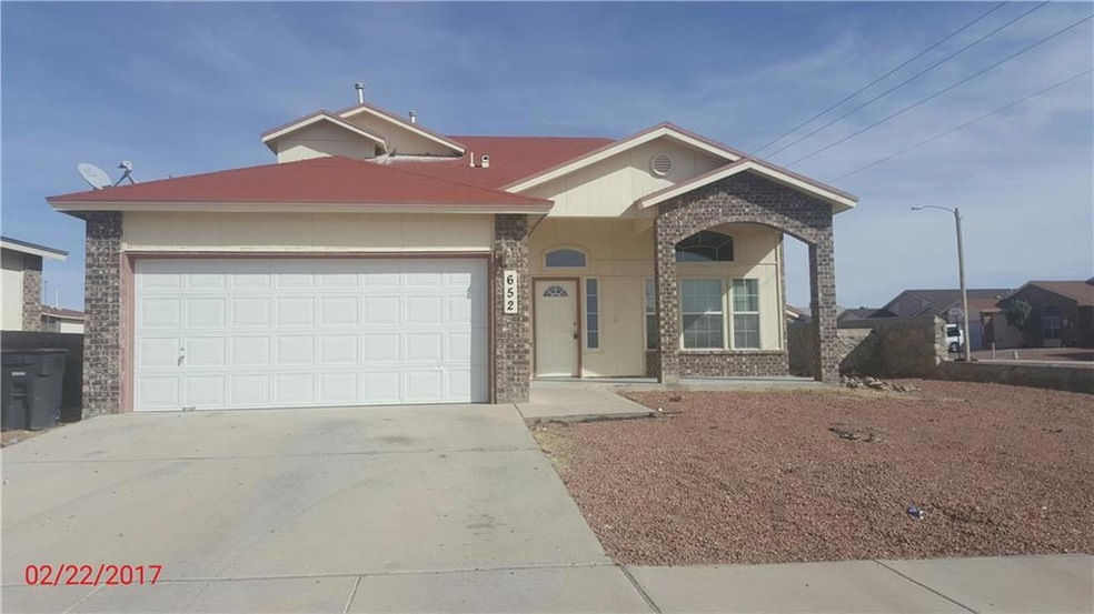 652 Valle de Bravo Place, El Paso, TX 79928 - photo 1