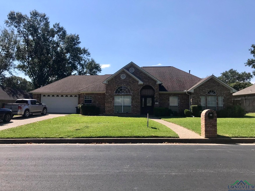 1224 Spring Branch Dr, Tyler, TX 75703 - photo 1