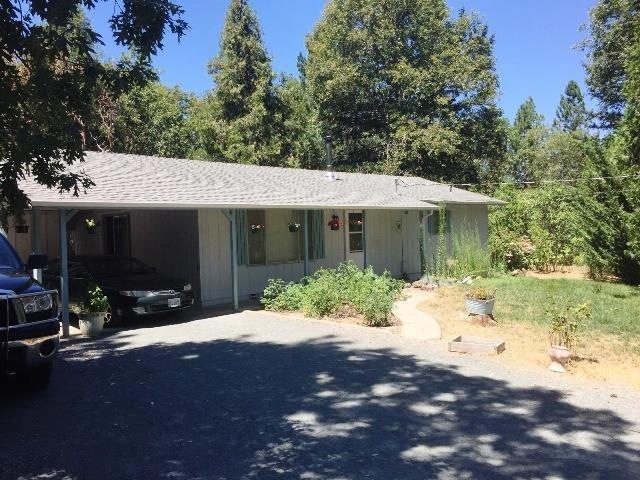 1020 Plumtree Ln, Grants Pass, OR 97526 - photo 1