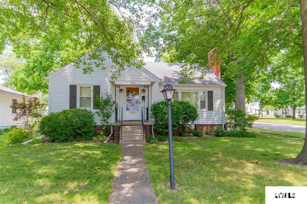 330 Williamette Ave, Lincoln, IL 62656 - photo 1
