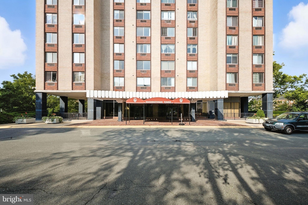 Washingtonian Tower unit 2208, Gaithersburg, MD 20878 - photo 1